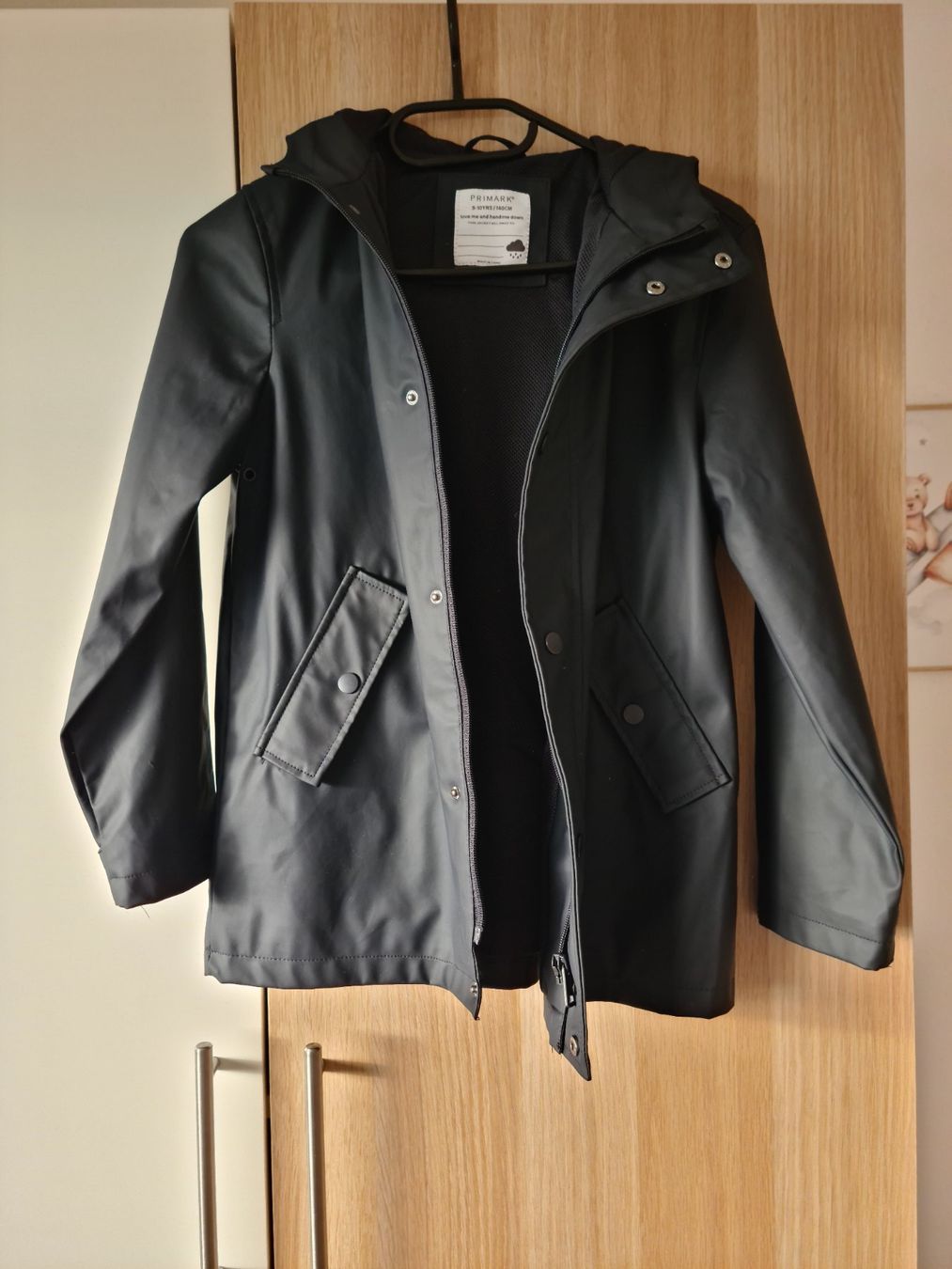 Primark Giacche: NEU Regenjacke Gr. 140 schwarz – Nuovo (secondo la descrizione) da Oberuzwil venduto da sab_58zf 3