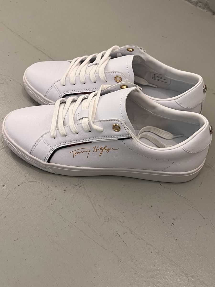 Tommy Hilfiger Scarpe da uomo: Tommy Hilfiger Sneaker Leder Gr. 40 weiss – Nuovo (secondo la descrizione) da Winterthur venduto da ChicMarkt 8