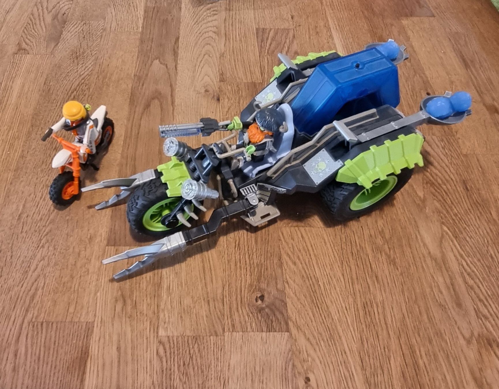 Playmobil Spielzeuge: Playmobil Arctic Rebels Eistrike – Gebraucht aus Basel von Mccasi