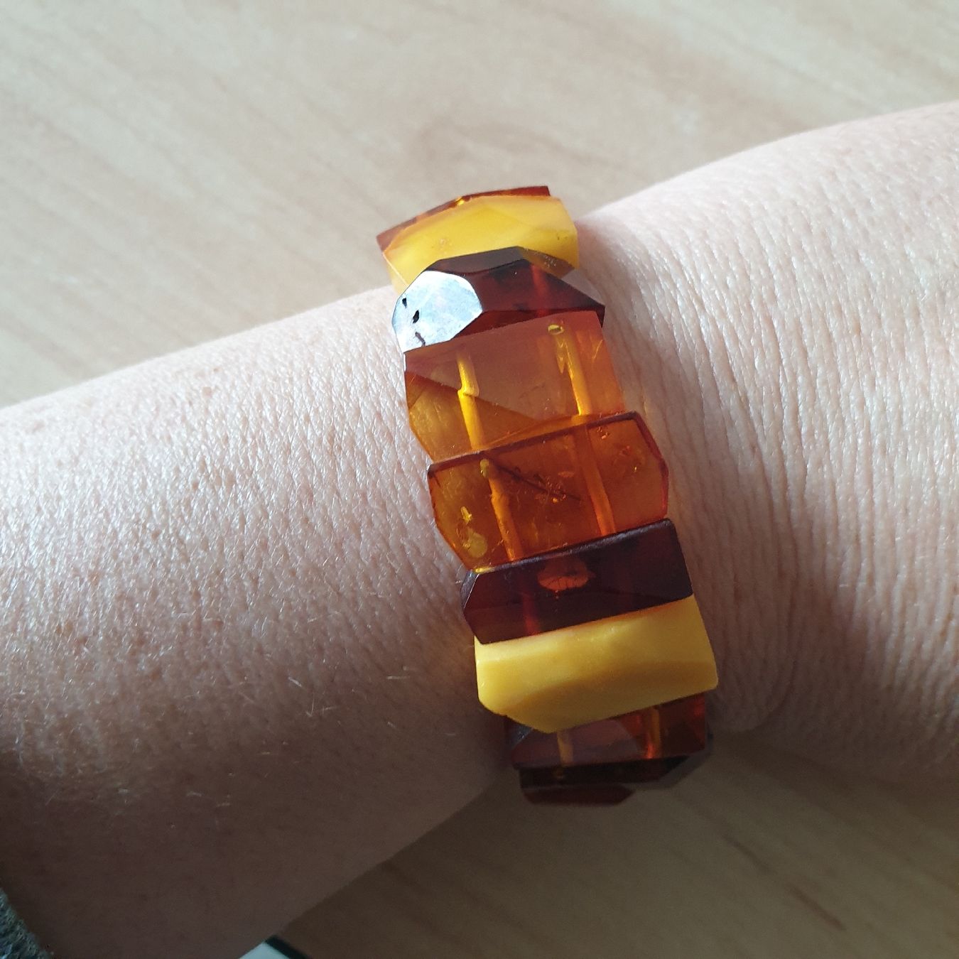 Bracciali & Braccialetti: Tri Color Bernstein Elastarmband 19cm – Usato da Winterthur venduto da katzen07 5