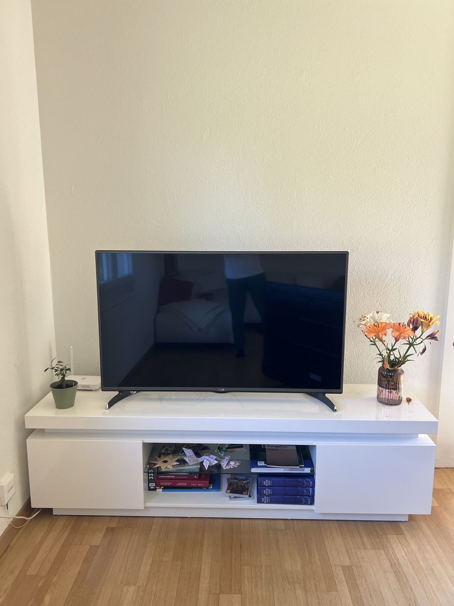 Fernseher: Fernseher LG – Gebraucht aus Uitikon Waldegg von Isa_599n 1