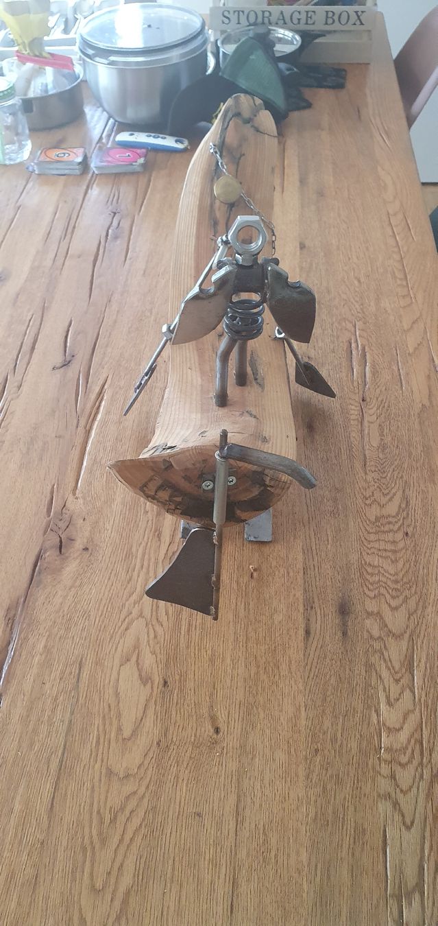 Sculture & Statue: Kunst, Deko, Metall-Holz Skulptur – Nuovo (secondo la descrizione) da Kleinandelfingen venduto da Hansoloo 8