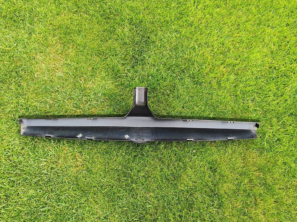 Smart Tutti pezzi di ricambio auto: Diffusore Posteriore Parte Centrale per Smart Roadster – Usato da Cadenazzo venduto da Mulinacu 2