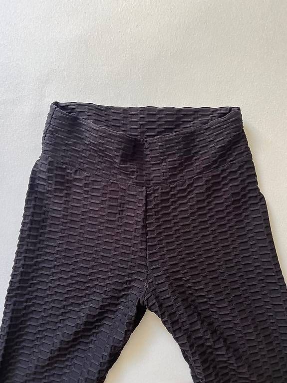 Leggings: SCHWARZE LEGGINS  – Usato da Maur venduto da tab_z9rh 2