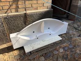 Lavabo weiss aus Lagerräumung, neu