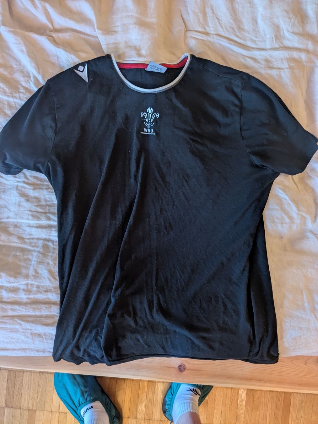 T-Shirts: Wales Rugby TShirt  – Gebraucht aus Lenzerheide/Lai von dgi_wj6p 4
