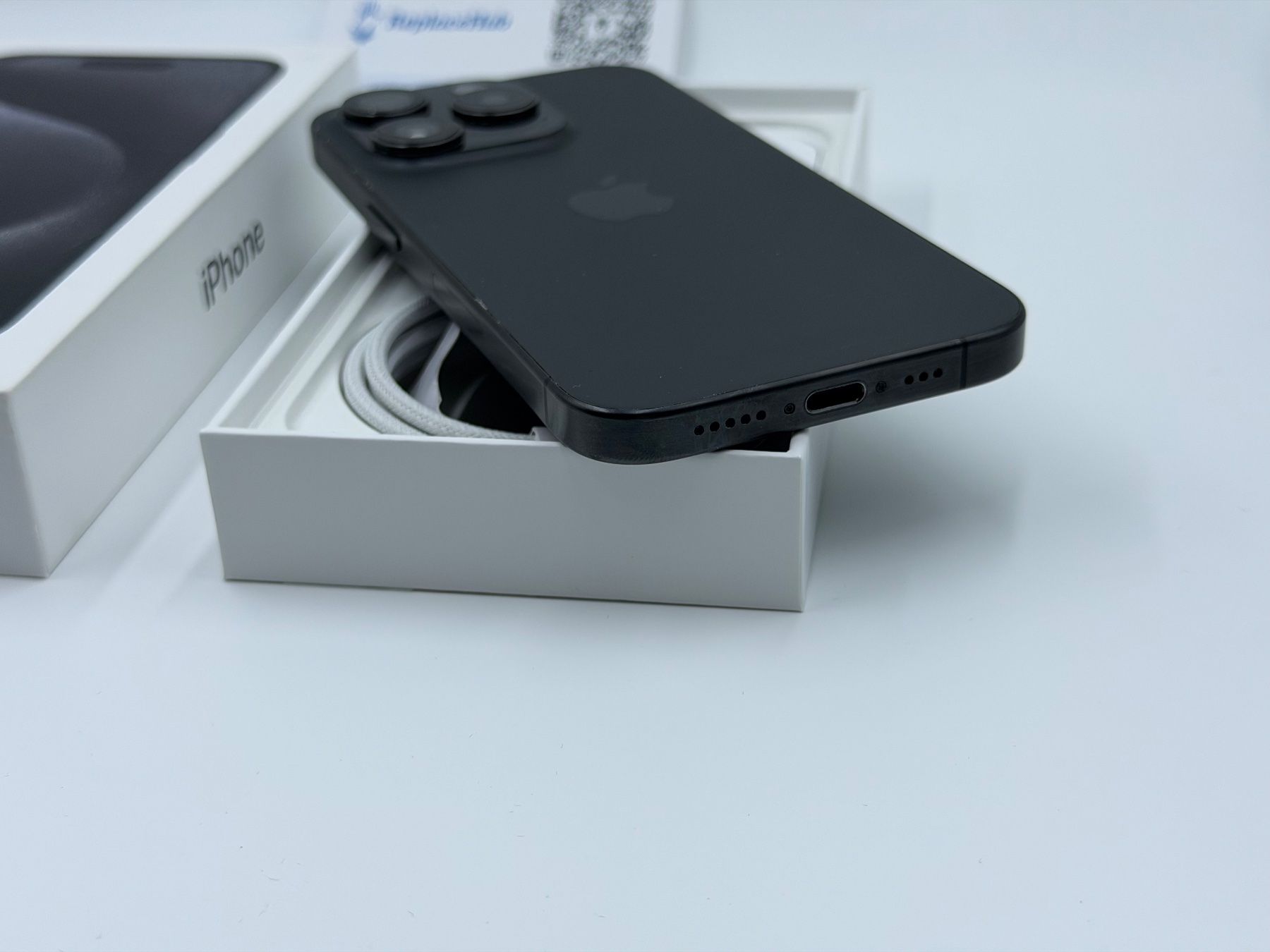 Apple Telefoni cellulari / Smartphones: iPhone 15Pro 256 Schwarz Top Zustand – Nuovo (secondo la descrizione) da Chur venduto da ReplaceHub 4
