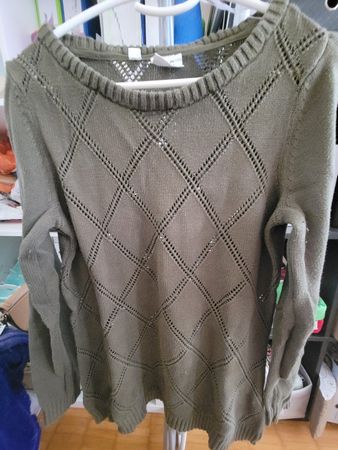 Damen Pullover olivgrün mit Lochmuster Grösse M gebraucht