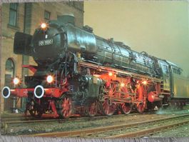 Schnellzuglok 01 1100 der DB mit Ölfeuerung und Neubaukessel