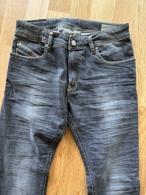 Diesel Pantaloni: Jeans Diesel Gr.176 wie neu – Usato da Wabern venduto da MagdalenaWabern 2