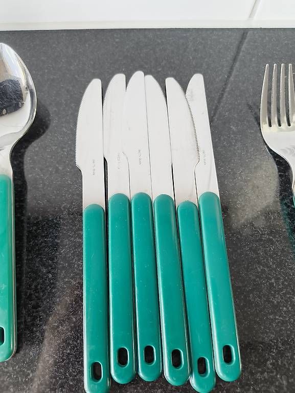 Couverts: Besteckset grün 24-teilig – D'occasion à Nänikon par Manta87 2
