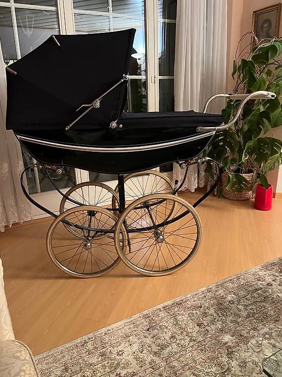 Carrozzine: Englischer Vintage Kinderwagen Silver Cross – Usato da Oberrüti venduto da eve_l68w