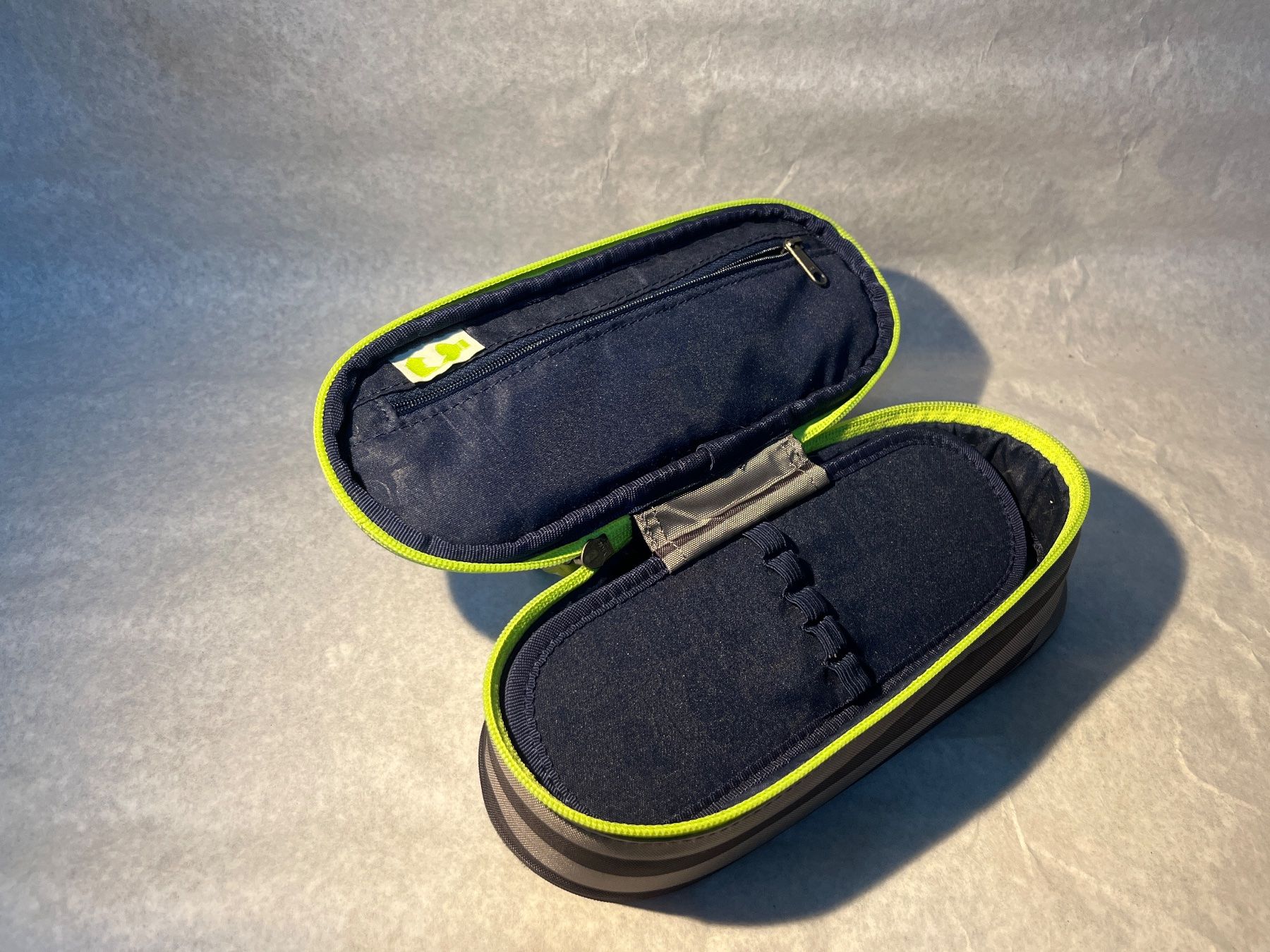 Ergobag Schüler-Etuis: Ergobag Etui oval – Gebraucht aus Bachenbülach von damime1 1
