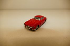 Schuco 1:64: Mercedes 300SL rot