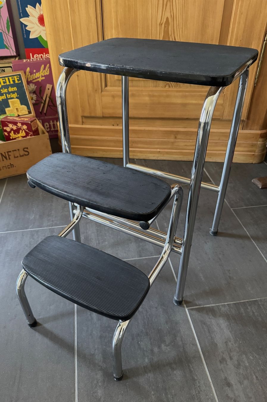 Hocker: Alter Dreitritt Tritthocker Trittleiter 60er-Jahre – Gebraucht aus Rothrist von Luckywinner 7