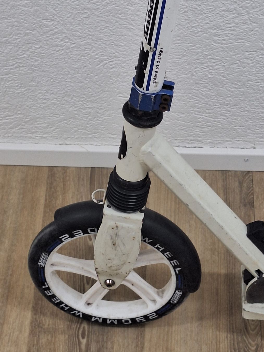 Kickboard: Trottinett – D'occasion à Grüt (Gossau ZH) par wisdomio7 5