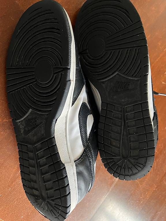 Chaussures hommes: Sneakers NIKE – D'occasion à Horgen par braids3 4
