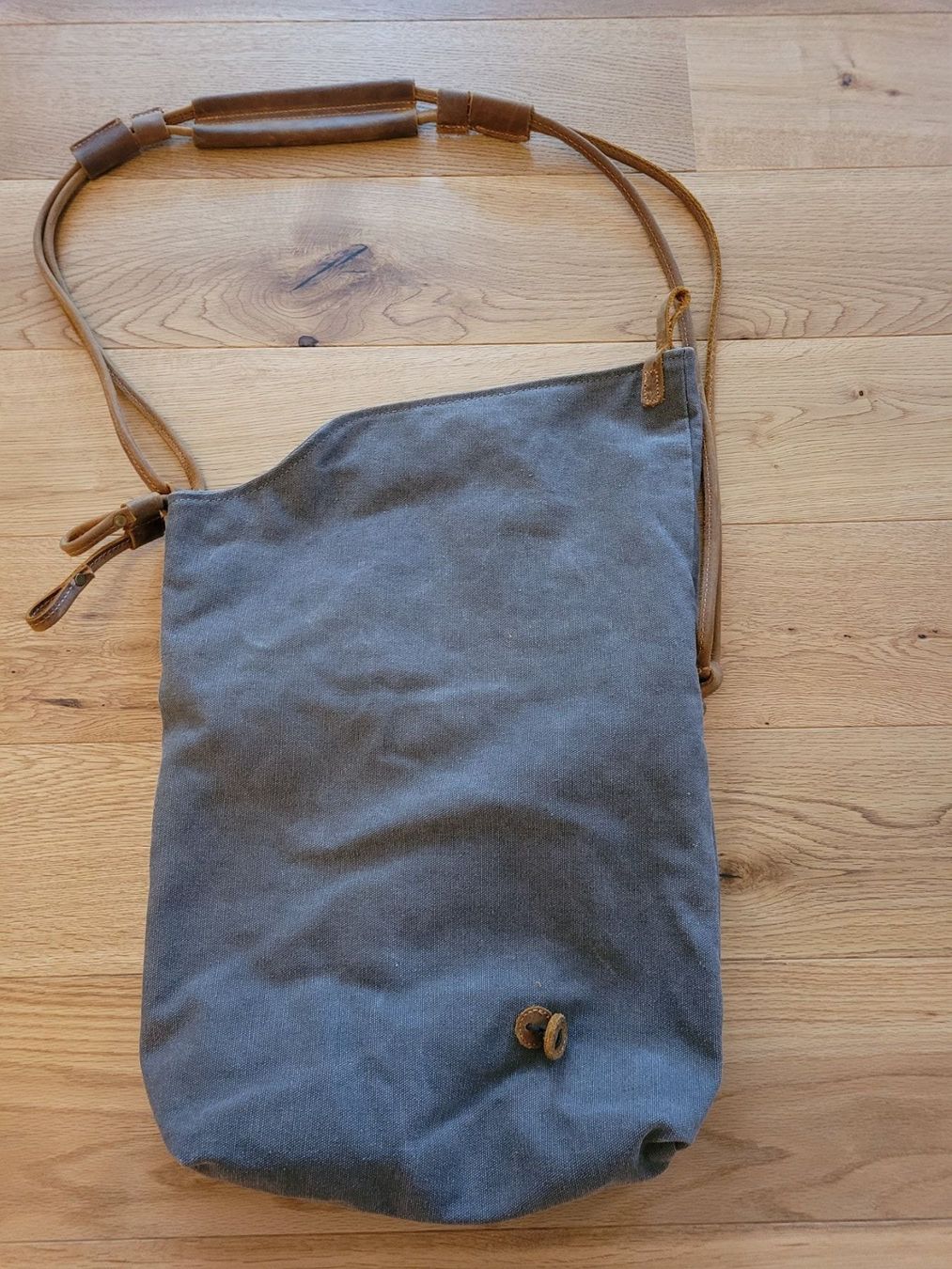 Taschen für Damen: Umhängetasche – Gebraucht aus Kaisten von Tschigi87 2
