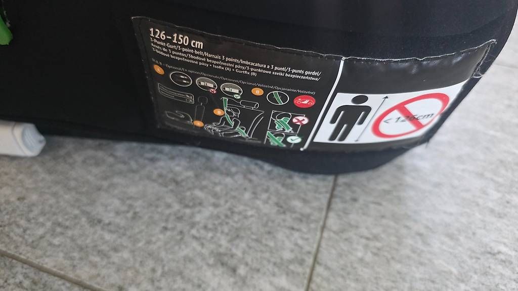 Sièges auto: Sitzerhöhung Junior Isofix – D'occasion à Uznach par Brandaoleao 2