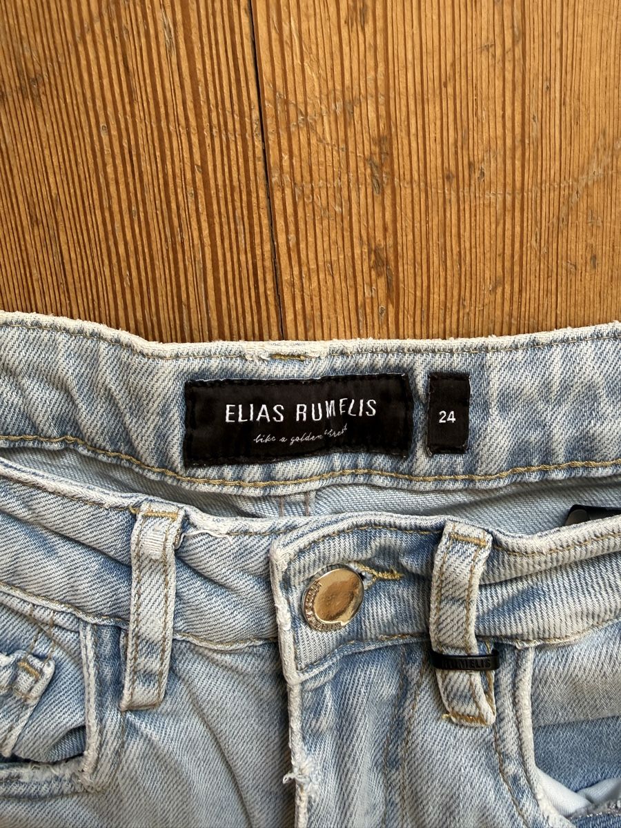 Jeans: Tolle Elias Rumelis Jeans mit destroyed effects – Gebraucht aus Steffisburg von airbrush11 4