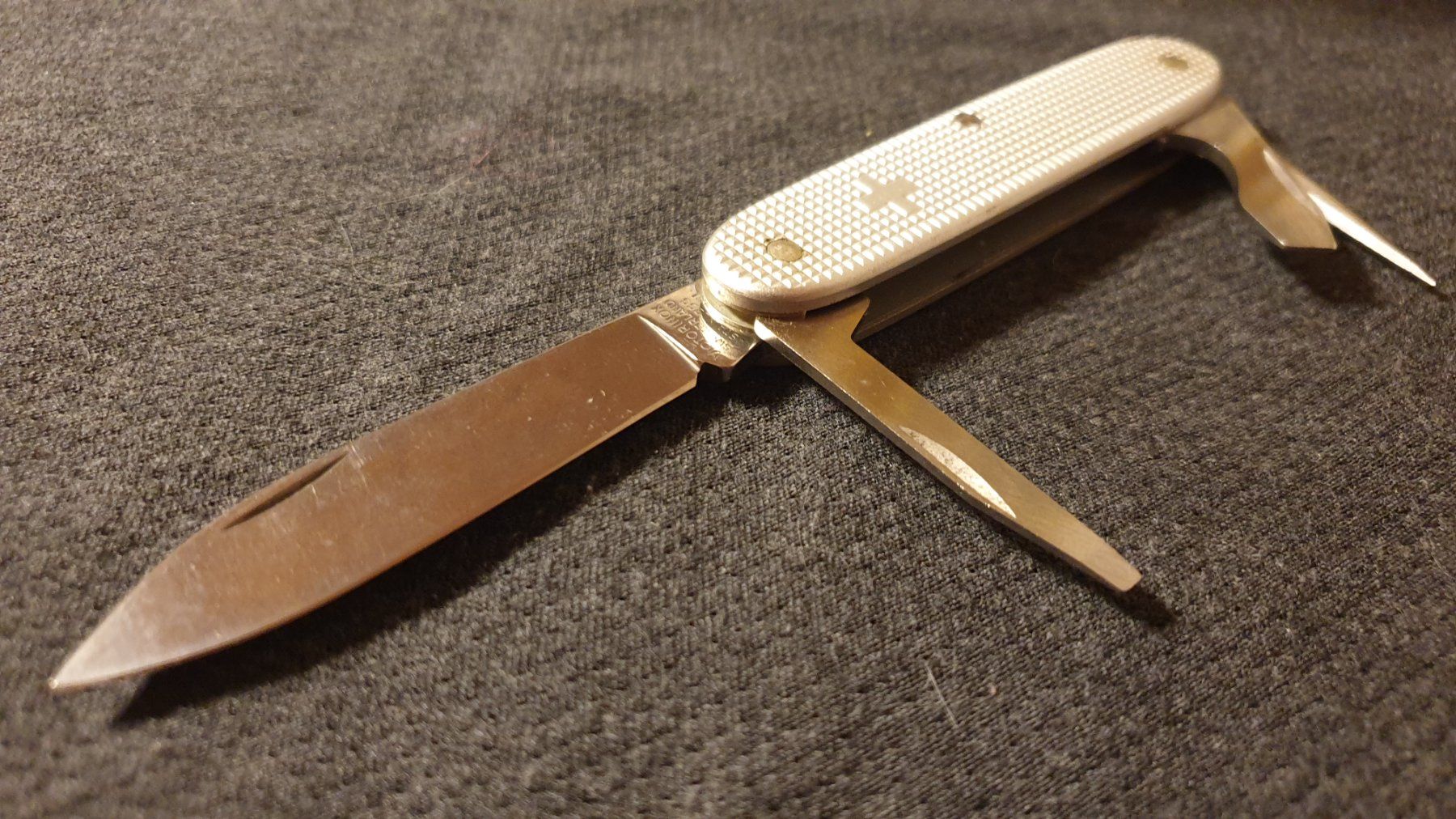 Victorinox Coltelli tascabile: Technician Sackmesser Victorinox OC Alox – Usato da Val D Illiez venduto da SnowRoof 2