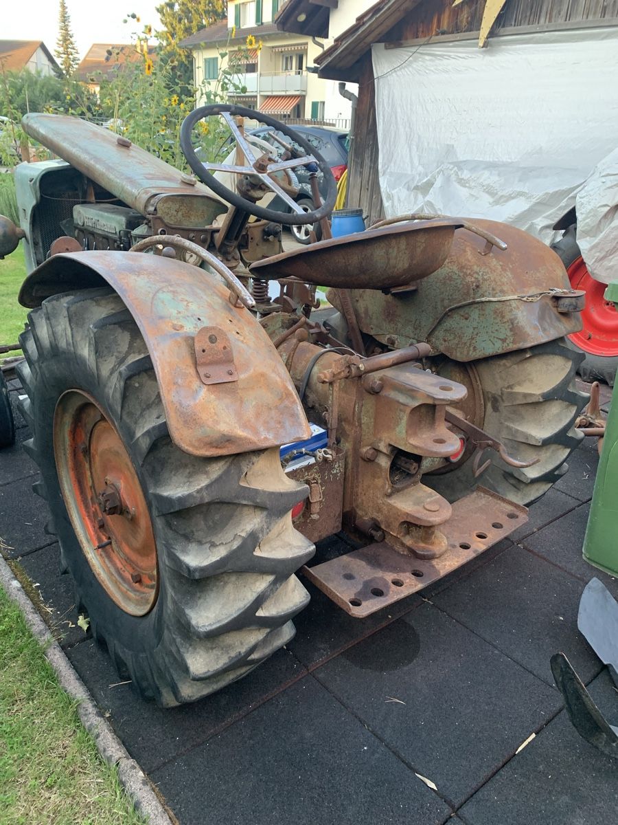 Hürlimann Trattori: Hürlimann Traktor – Usato da Niederönz venduto da and_v5z7 2