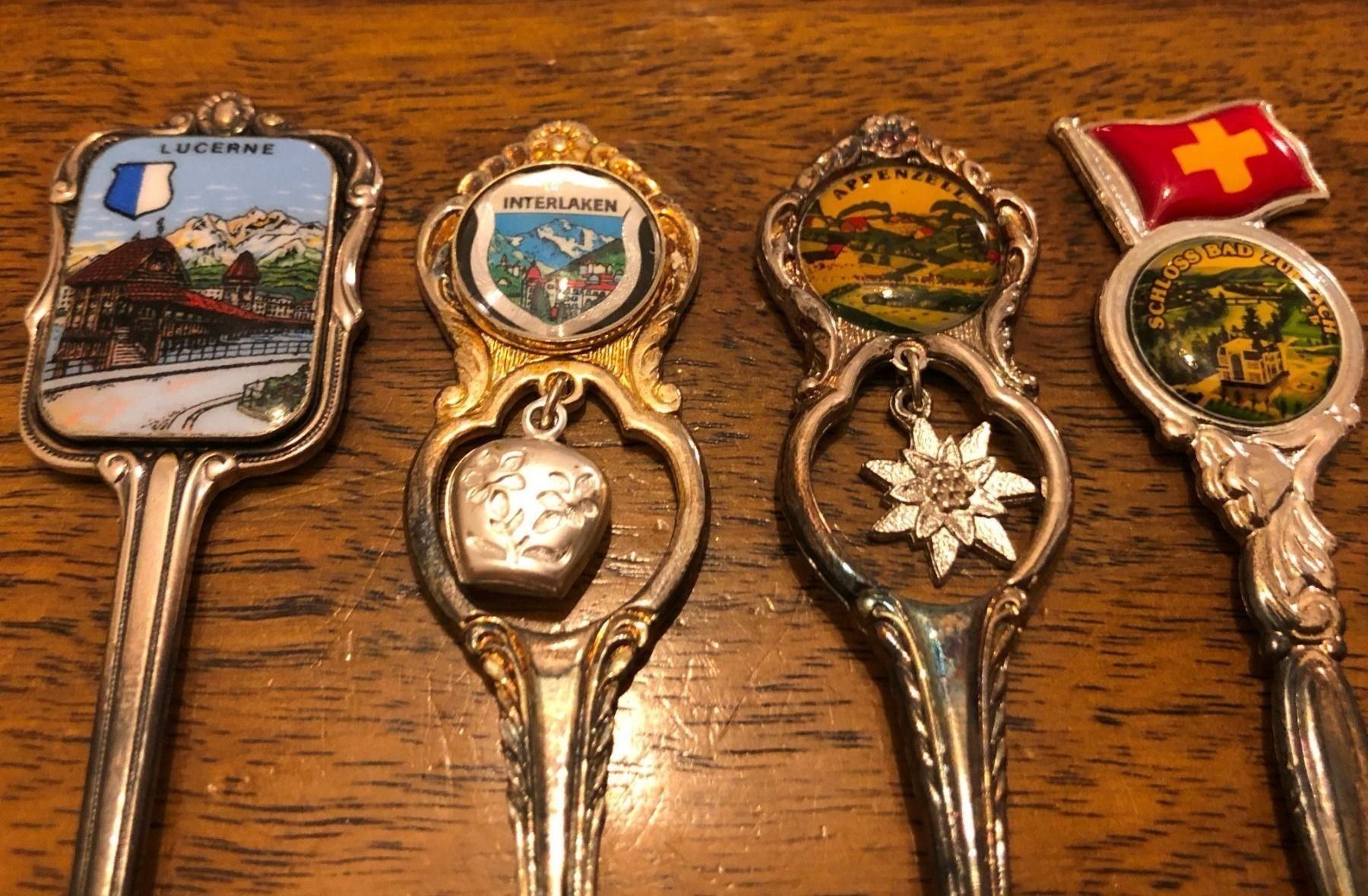 Cucchiai: 4 Stk. Souvenir-Löffeli, Schweiz – Usato da Gossau/ZH venduto da amazonas66 1