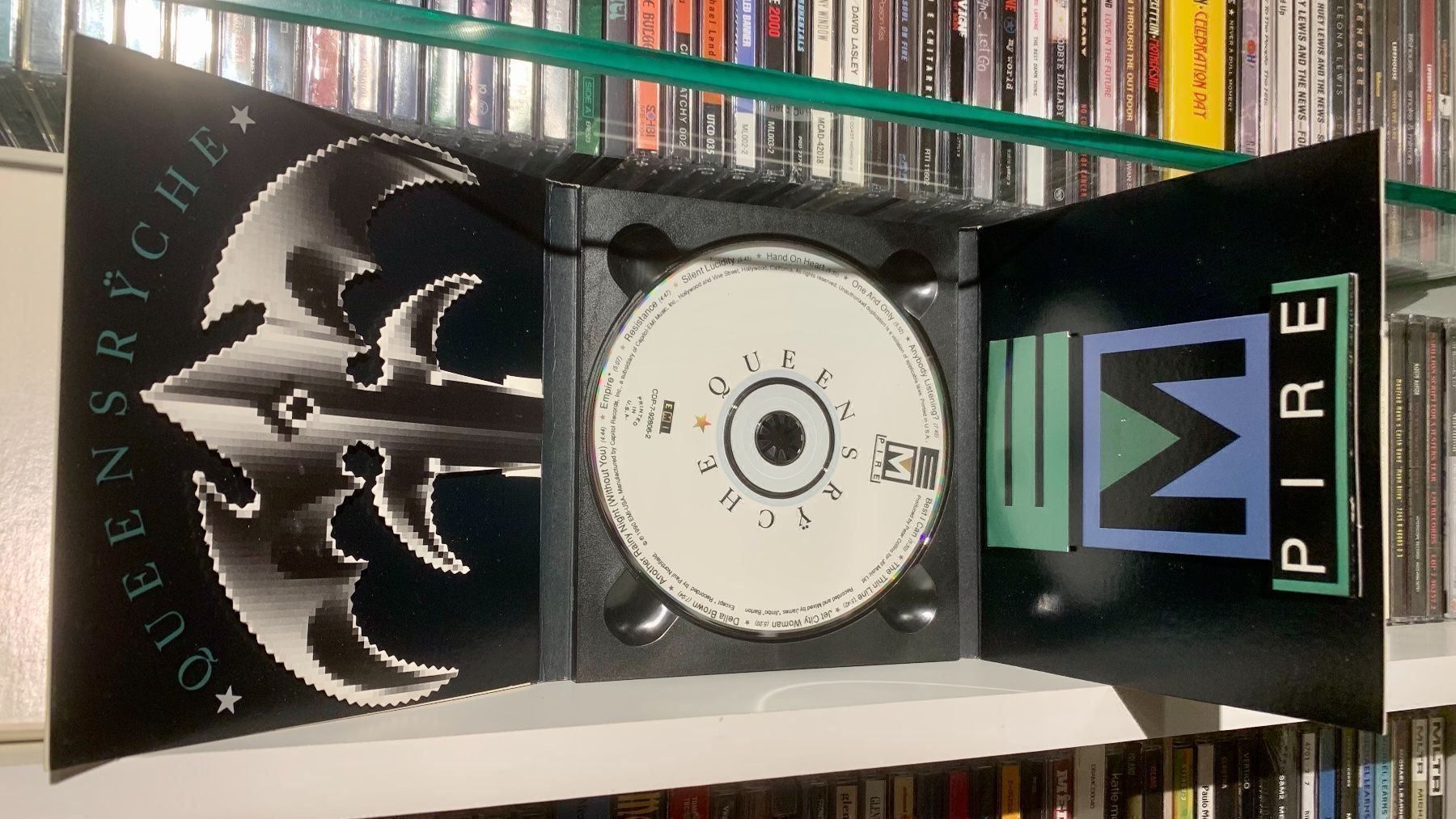 CD: QUEENSRYCHE "EMPIRE" RARE PR0M0 ONLY CD FOLD-OUT DIGIPAK – Usato da Basel venduto da forevermusic