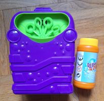 Seifenblasenmaschine Bubble Blow Machine mit Flüssigkeit