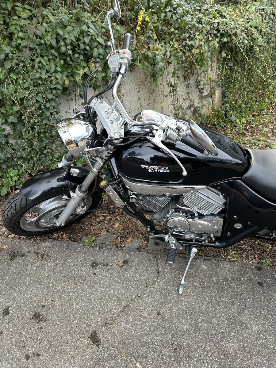 Kymco Cruisers: Kymco Venox Motorcycle 250cc – D'occasion à Zürich par mhmmha 1