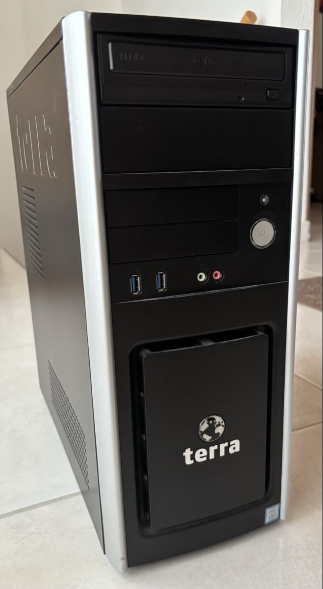 PCs: Terra Tower PC, Core i5-8500 – D'occasion à Bassersdorf par TB01011