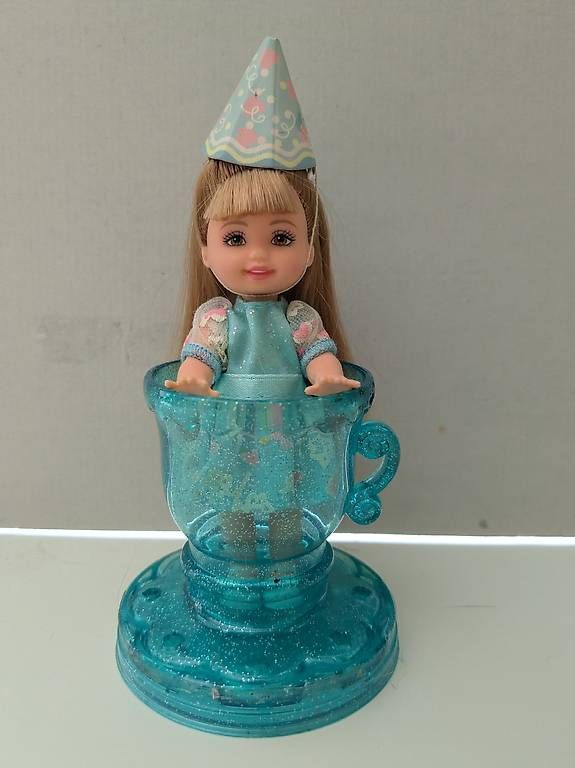 Bambole: Happy Birthday Tea Party Shelly – Usato da Wettingen venduto da S_Runa