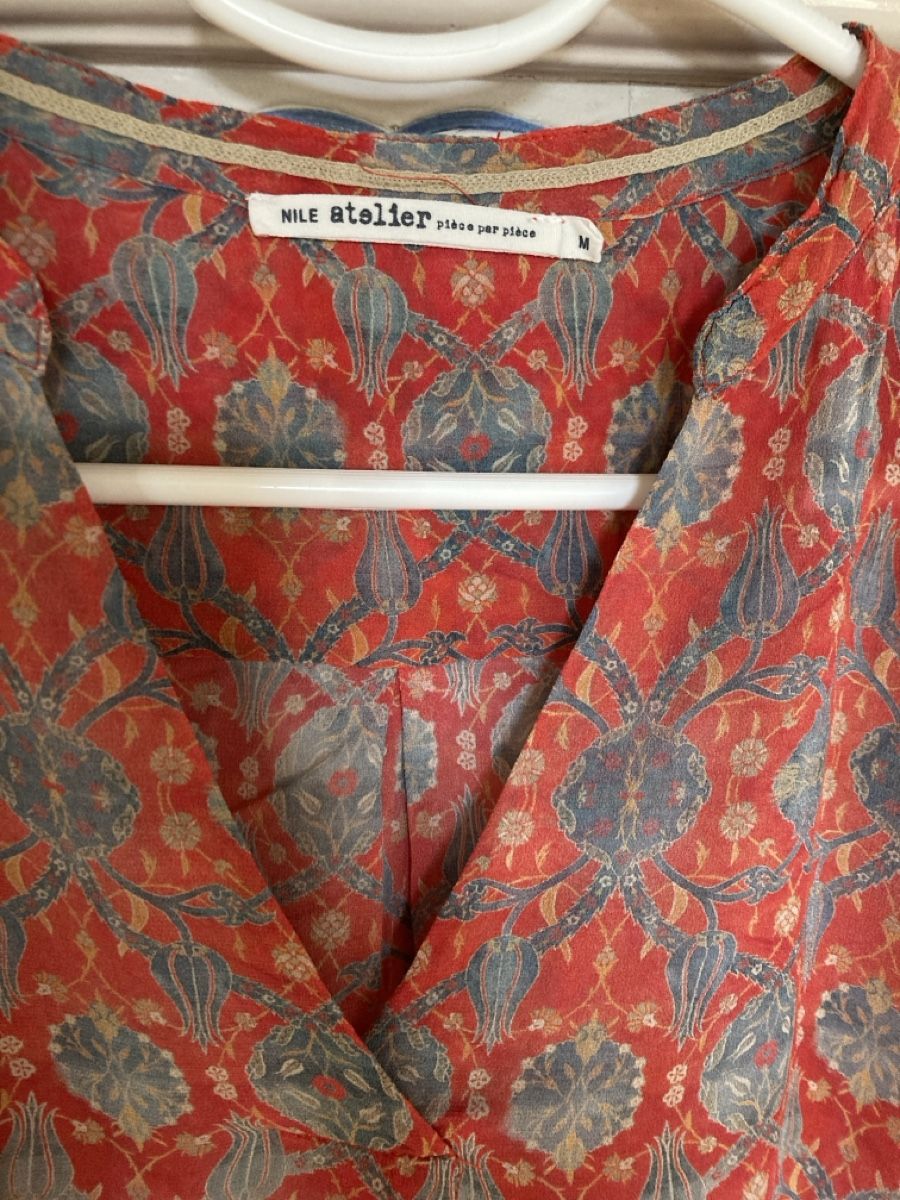 Nile Blusen: Nile Bluse M – Neu (gemäss Beschreibung) aus Wil SG von Muus306 1