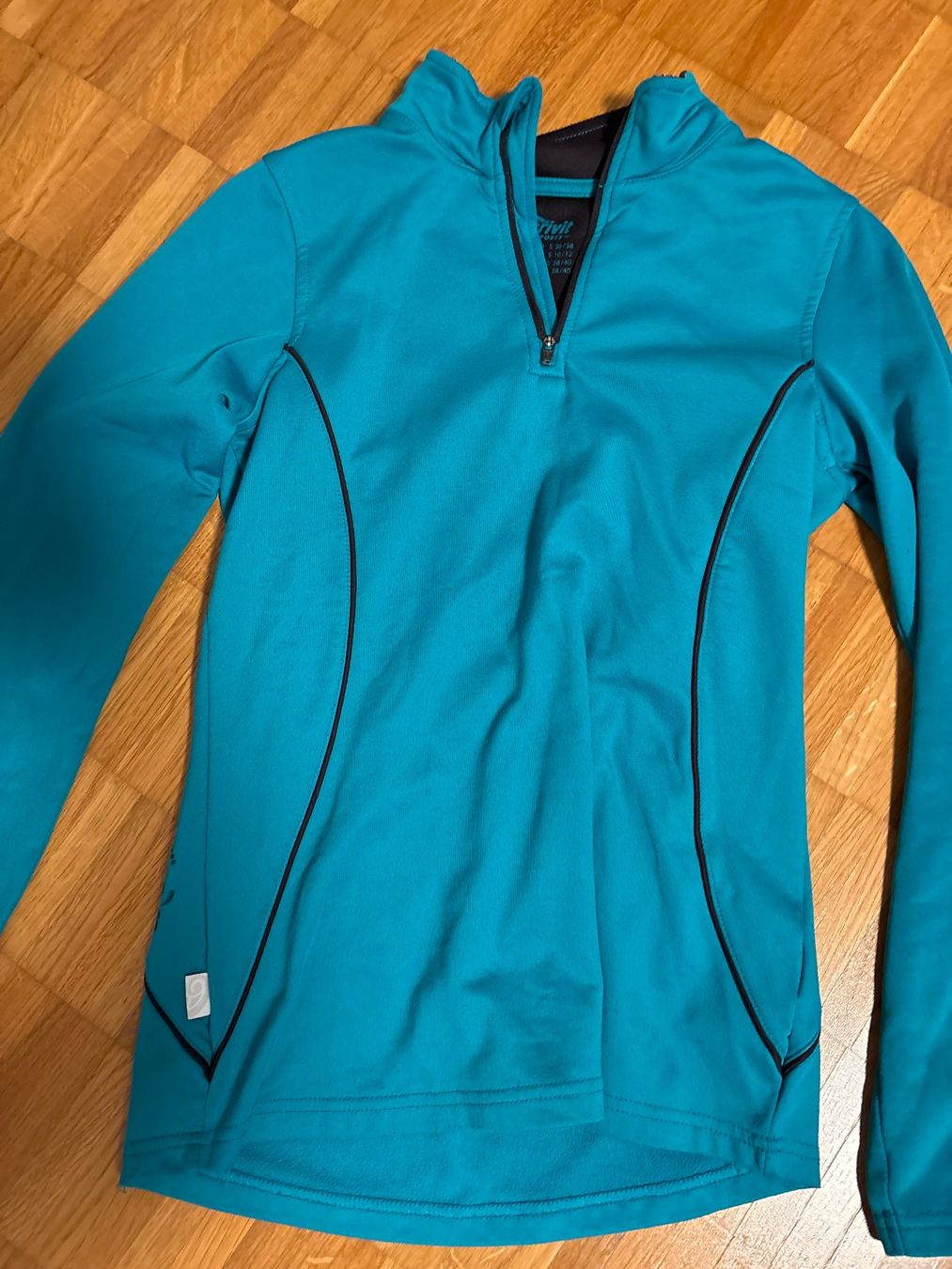 Pulls & Sweat-shirts: Sport Pullover, Grösse 36/38, gebraucht – D'occasion à Winterthur par Sunshine143 1