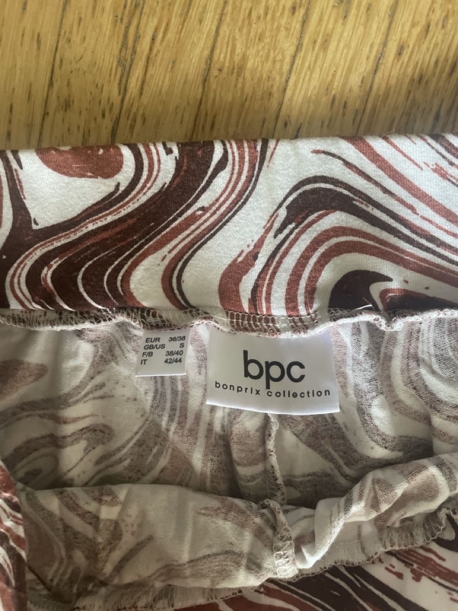 Pantalons: Hose 36/38 – D'occasion à Laufen par bia_7vr6 2