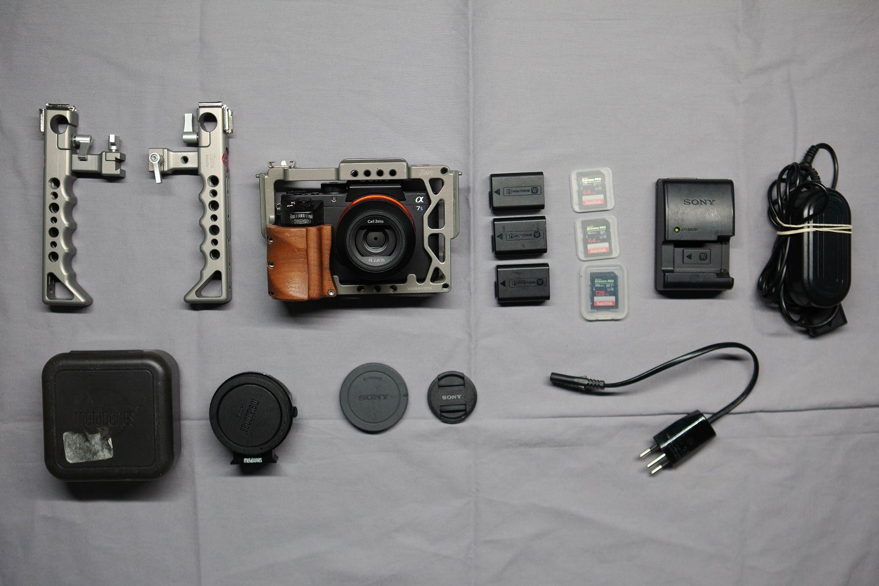 Sony Camcorder: Sony Alpha 7s ii Camera package – Gebraucht aus Biel/Bienne von raphaelpiguet