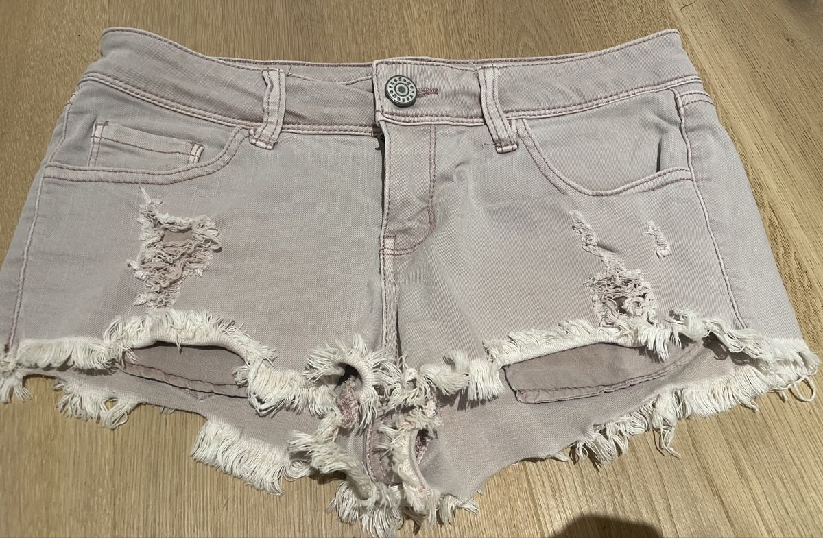 Jeans: Refuge distressed denim short US 2 blush pink – Gebraucht aus Embrach von lau_2gtp 1