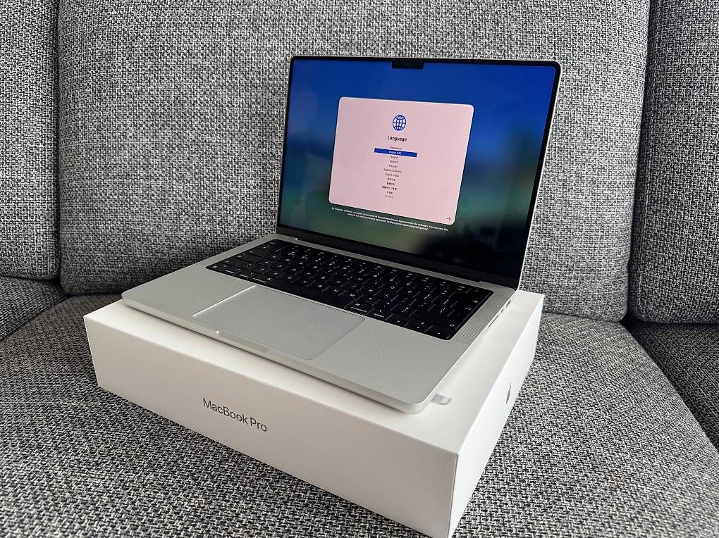 Apple Portables: MacBook Pro 14" M4 10c CPU GPU, 1TB SSD, 24GB RAM – D'occasion à Horgen par peterp