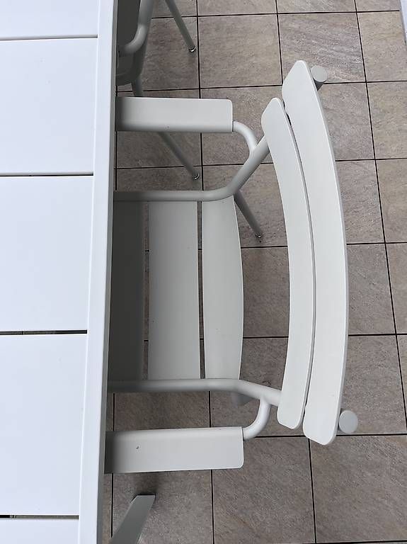 Tischset: Fermob Gartentisch mit Stühlen – Gebraucht aus Mörigen von kjeker 3