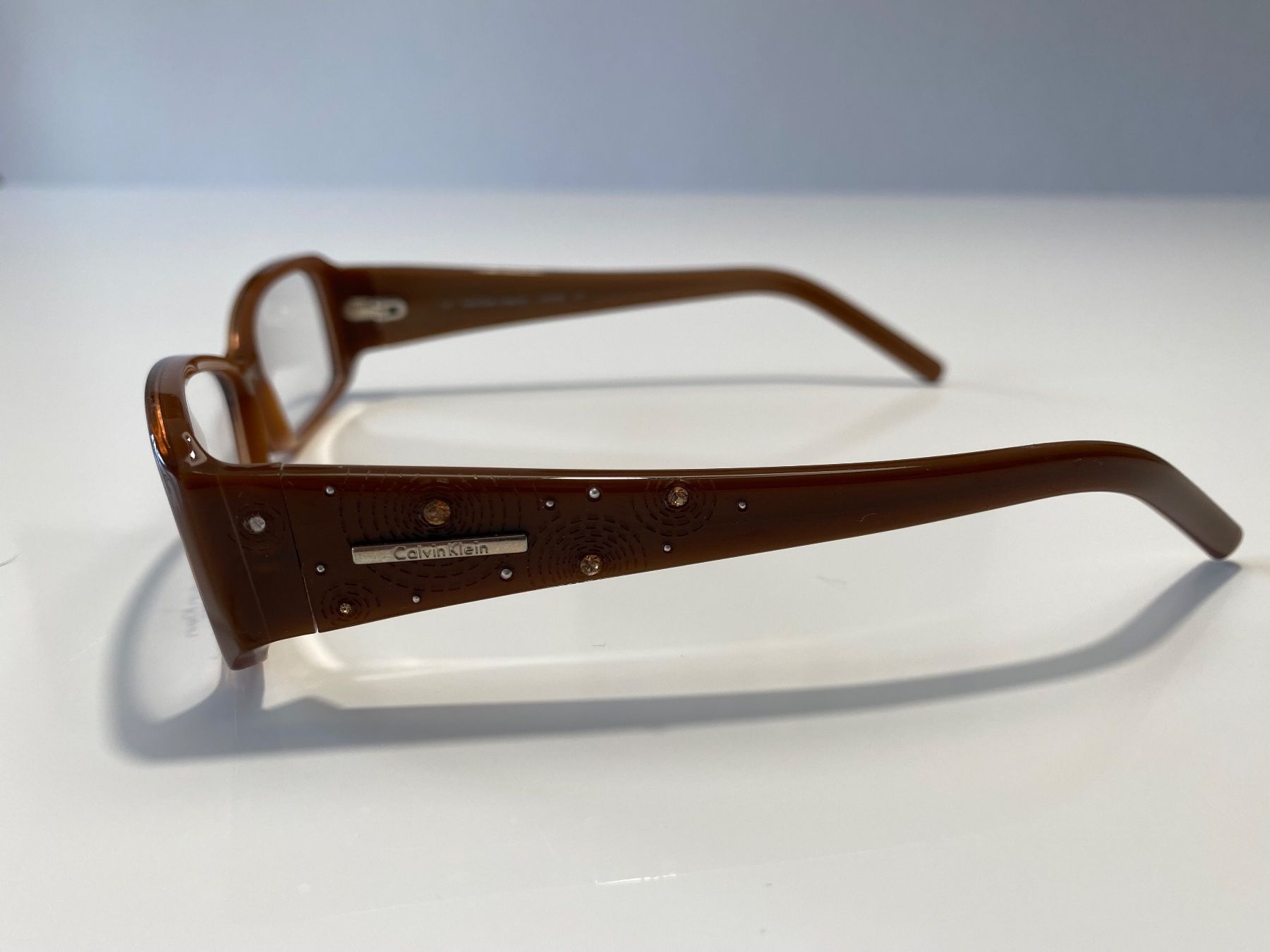 Calvin Klein Brillen & Gläser: Monture de Lunettes Calvin Klein – Neu (gemäss Beschreibung) aus Bottens von 2Lens 2