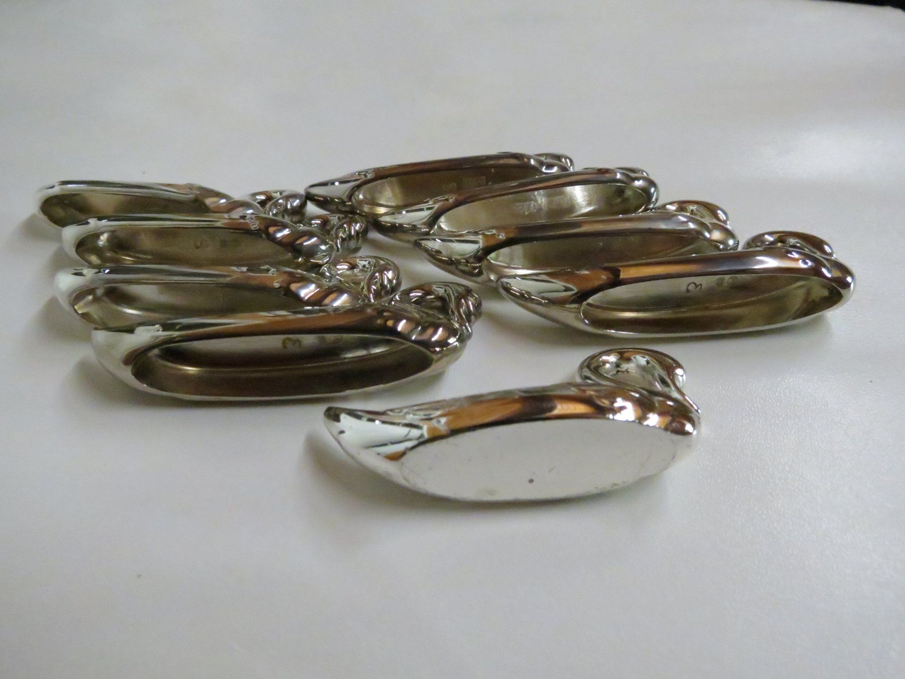 Set di posate: Messerbänkchen 9 Stck – Usato da Walenstadt venduto da apropo 5