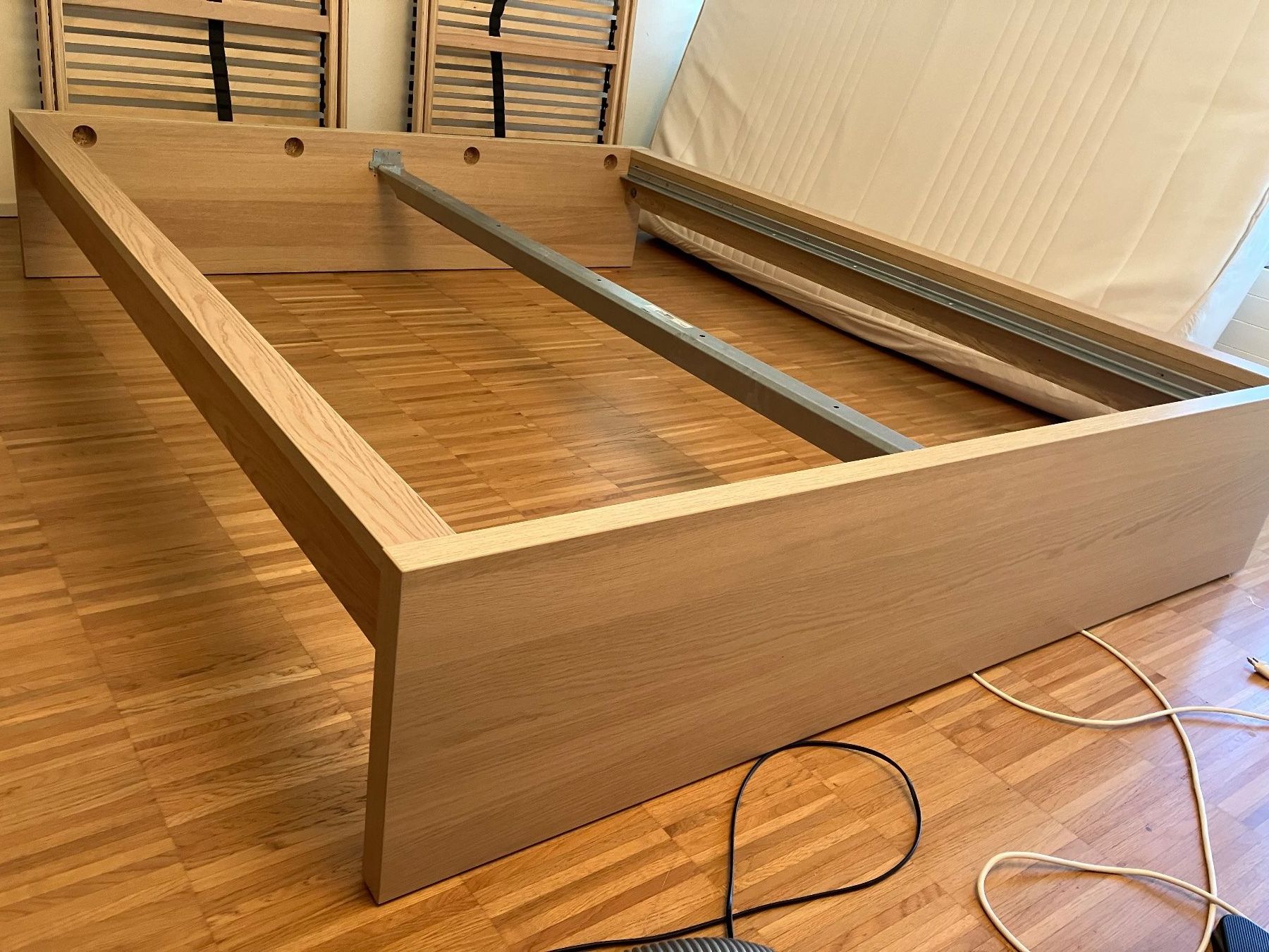 Ikea Betten: MALM Bettgestell – Gebraucht aus Zürich von danizahler1993 1