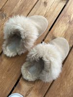 UGG Hausschuhe / Pantoffeln Beige Grösse 38/39 Warm für Wint