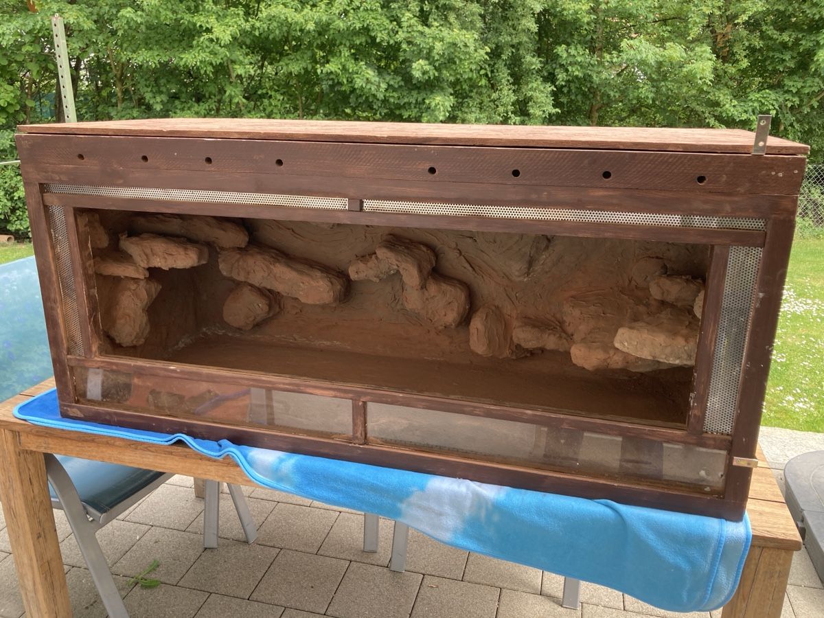Terrario: OSB Holz Terrarium 150x60x60 – Usato da Oekingen venduto da Thecrow78
