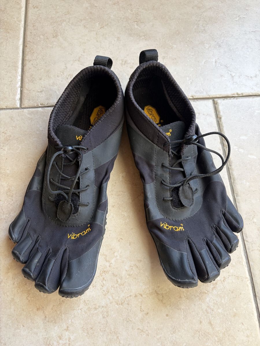 Vibram Scarpe da uomo: Fivefingers Zehenschuhe Gr. 42 – Usato da Schwändi GL venduto da charly057