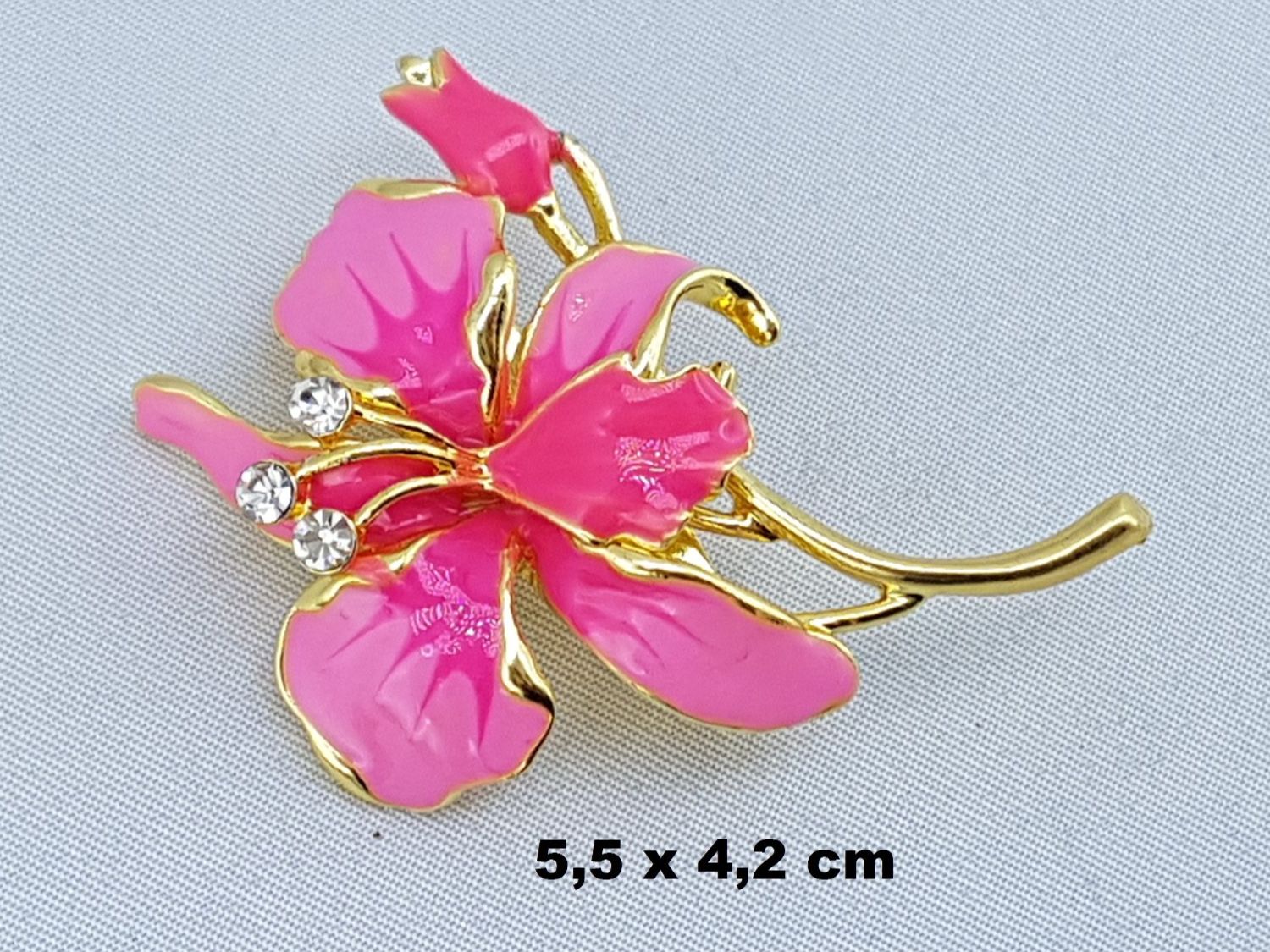 Broches & Aiguilles: Brosche mit Glitzersteinen - Pink - 5,5x4,2cm – Neuf avec emballage d'origine à Grenchen par Yamahwildstar16