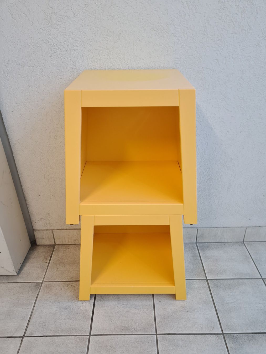 Comodini: Petit meuble design  decolorer – Usato da Monthey venduto da 187-zeroo 7