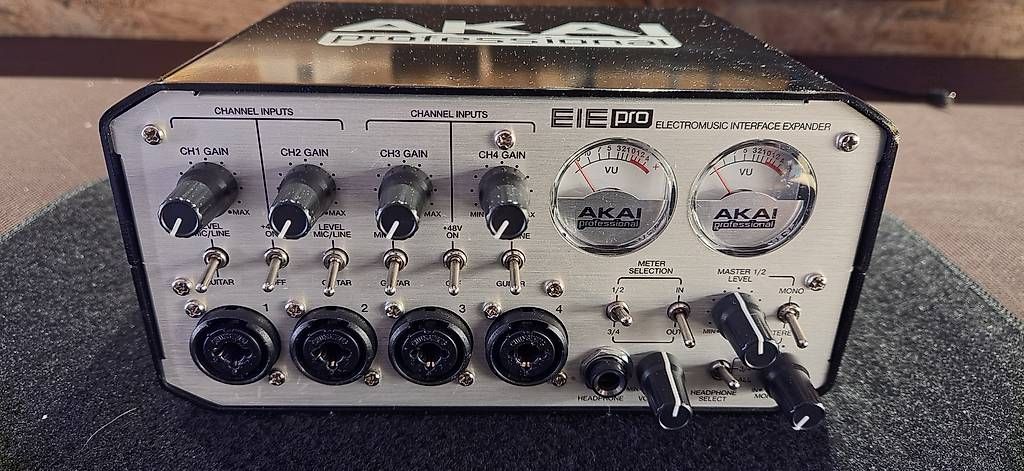 Akai Attrezzatura per studi di registrazione: AKAI EIE PRO Soundkarte – Nuovo (secondo la descrizione) da Neuenhof venduto da raffa2283 1