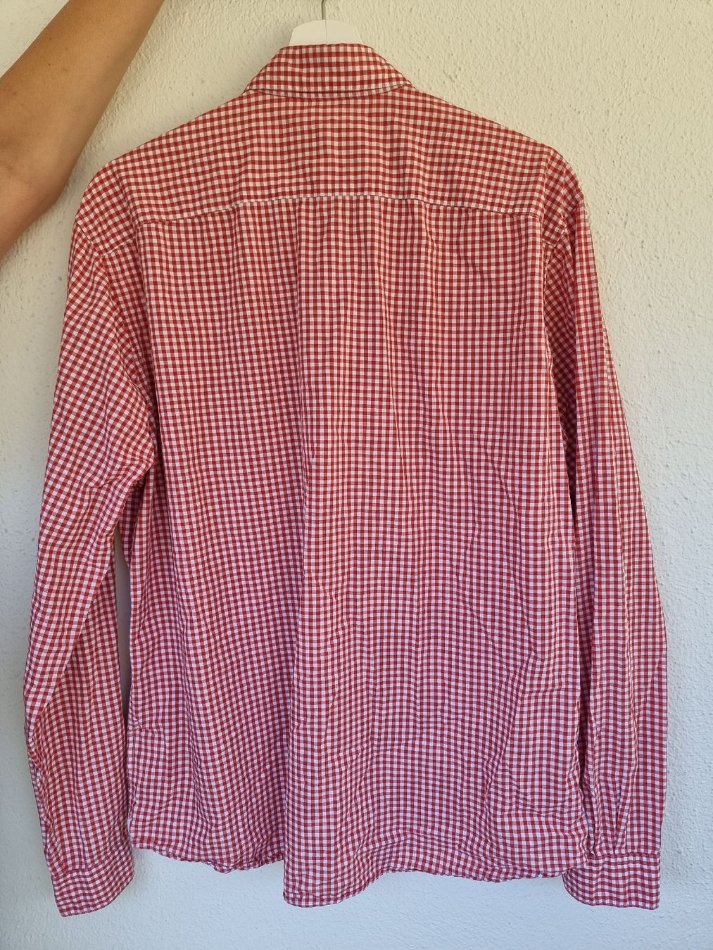 Lacoste Camicie: Herren Hemd kariert rot Grösse 43 Lacoste – Usato da Balzers venduto da Homeandgarden 1