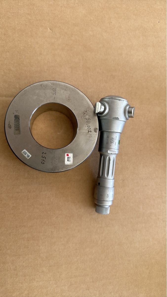 Tesa Messen: Tesa Innenmessschraube 40-50mm mit Einstellring – Gebraucht aus Neuhausen von reifen-profis